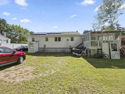 8 Haigh Avenue Salem NH 03079
