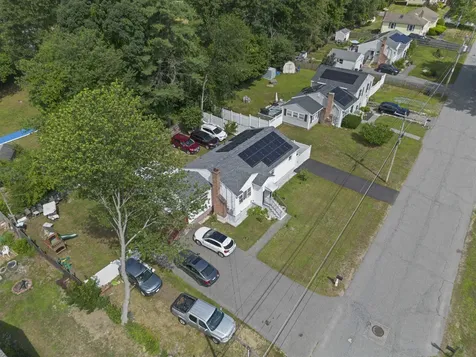 8 Haigh Avenue Salem NH 03079