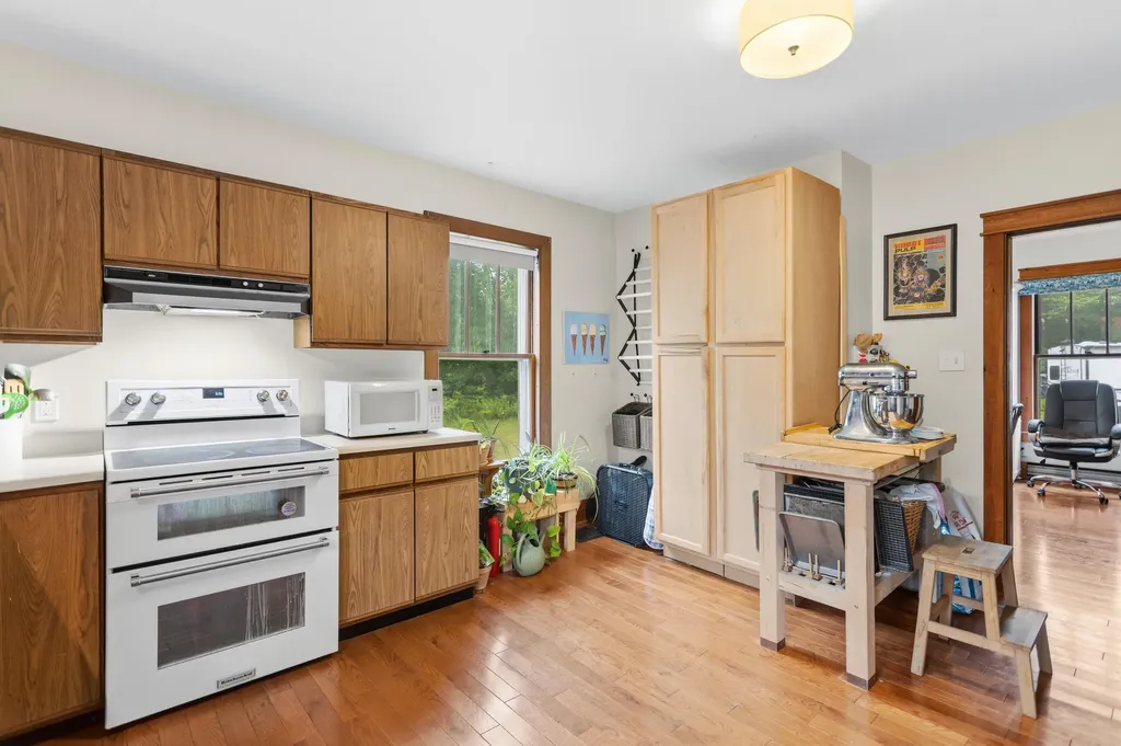 11 Summer Street Goffstown NH 03045