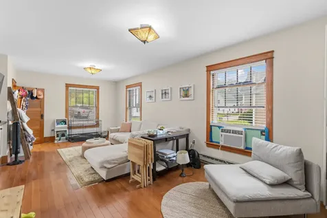 11 Summer Street Goffstown NH 03045