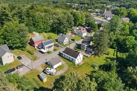 11 Summer Street Goffstown NH 03045