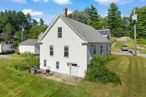 11 Summer Street Goffstown NH 03045