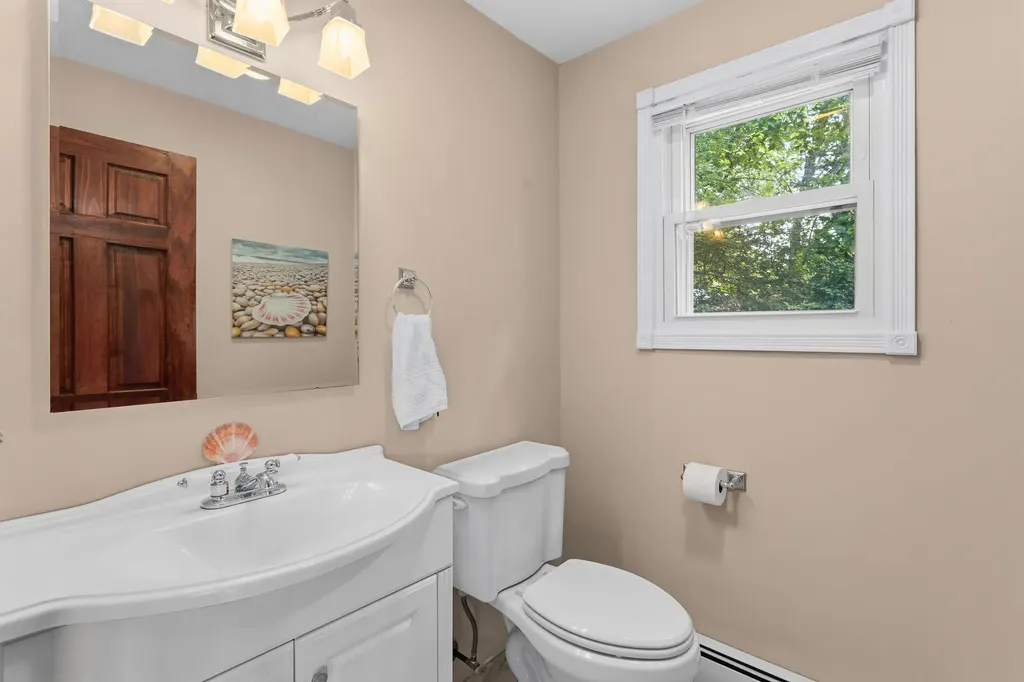 20 Pond Drive Manchester NH 03103