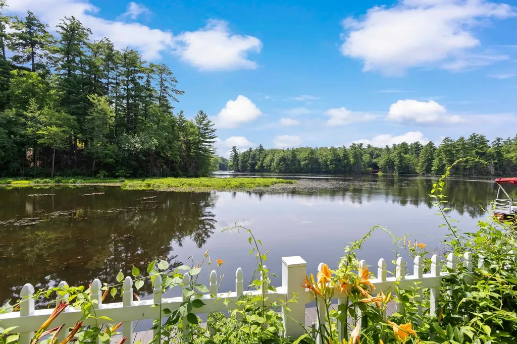 20 Pond Drive Manchester NH 03103