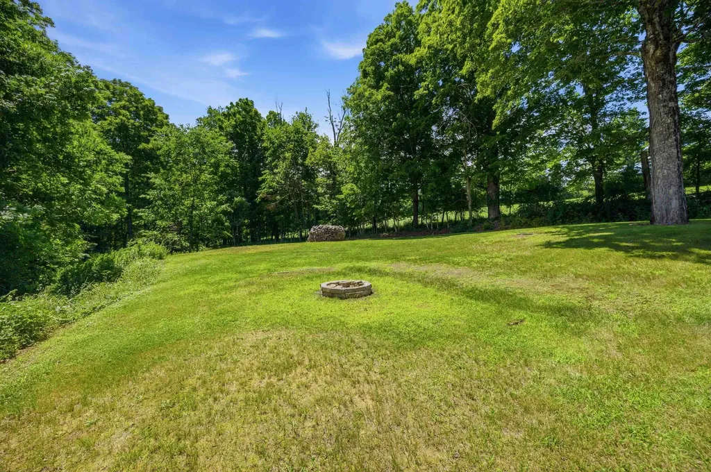 38 Storrs Drive Loudon NH 03307