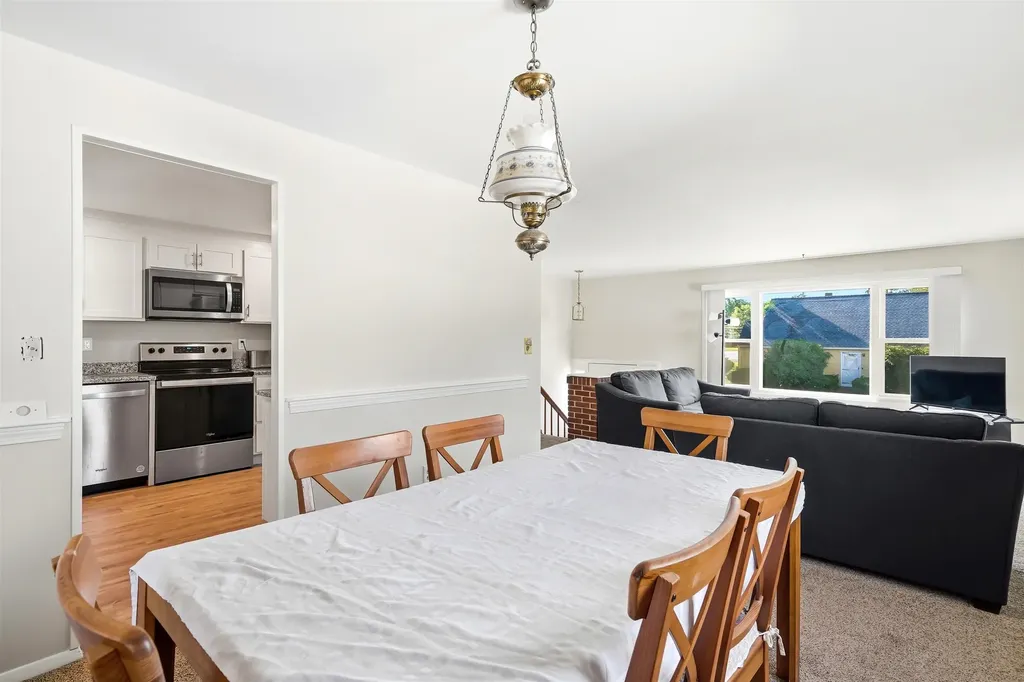 21 Carmine Road Nashua NH 03063
