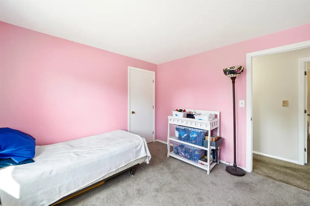 21 Carmine Road Nashua NH 03063