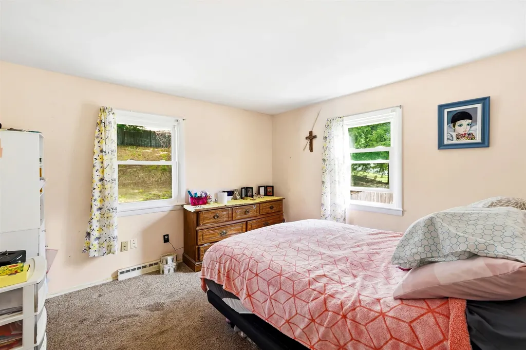 21 Carmine Road Nashua NH 03063