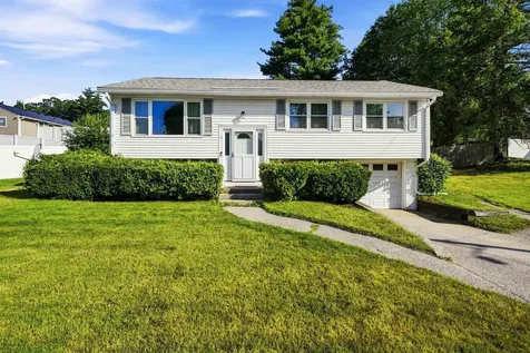 21 Carmine Road Nashua NH 03063