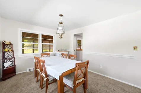 21 Carmine Road Nashua NH 03063
