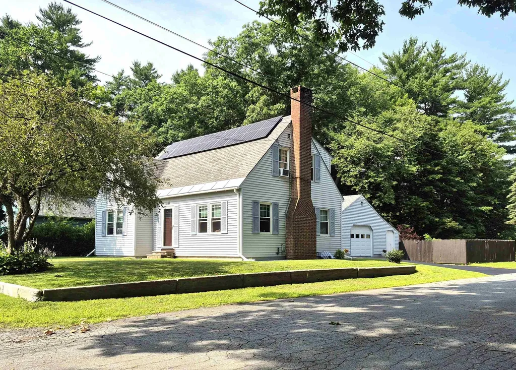 20 Bay Street Claremont NH 03743