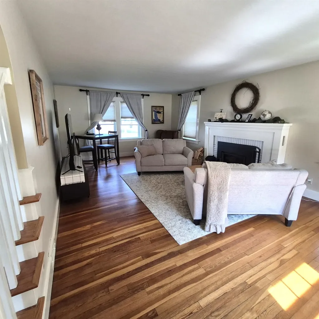 20 Bay Street Claremont NH 03743