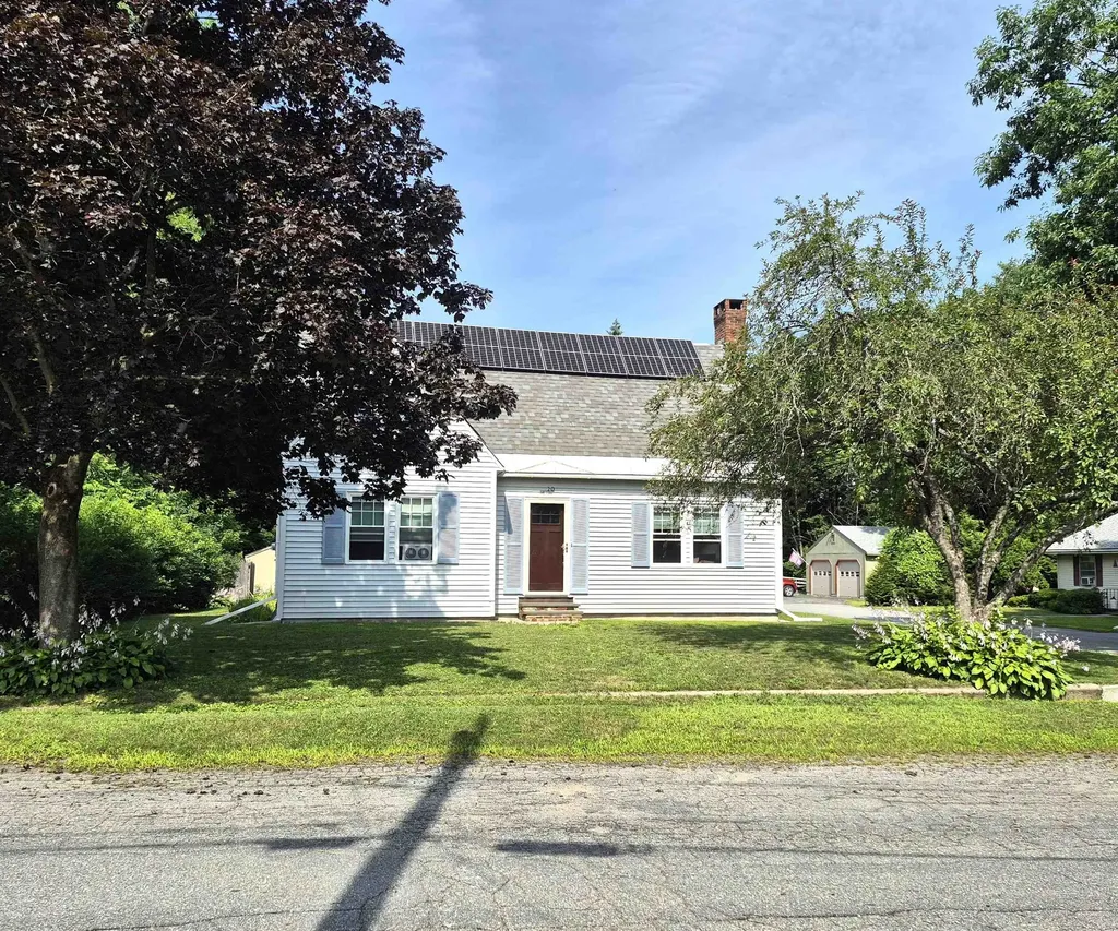 20 Bay Street Claremont NH 03743
