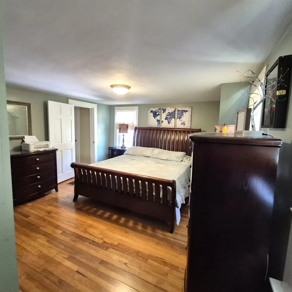 20 Bay Street Claremont NH 03743
