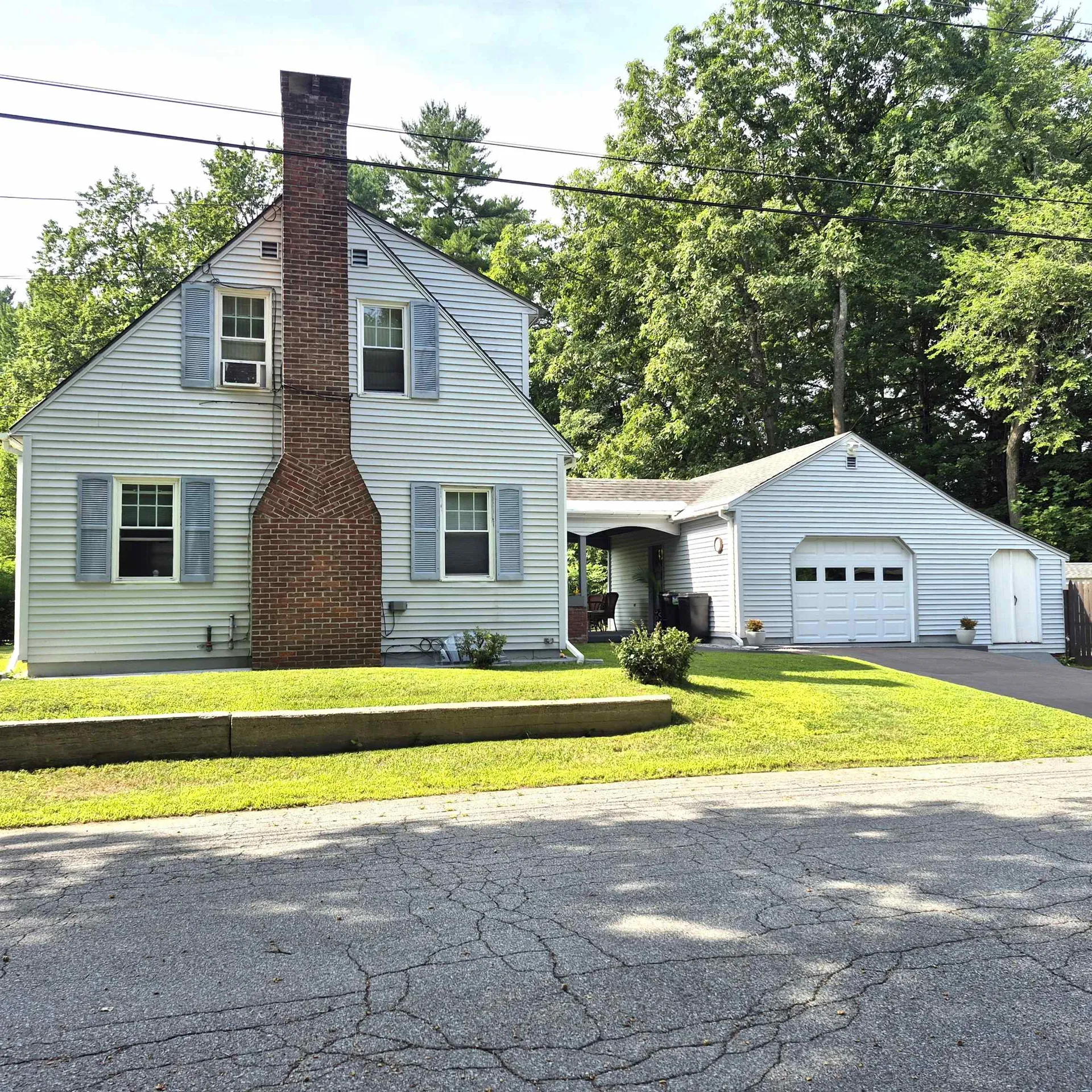 20 Bay Street Claremont NH 03743