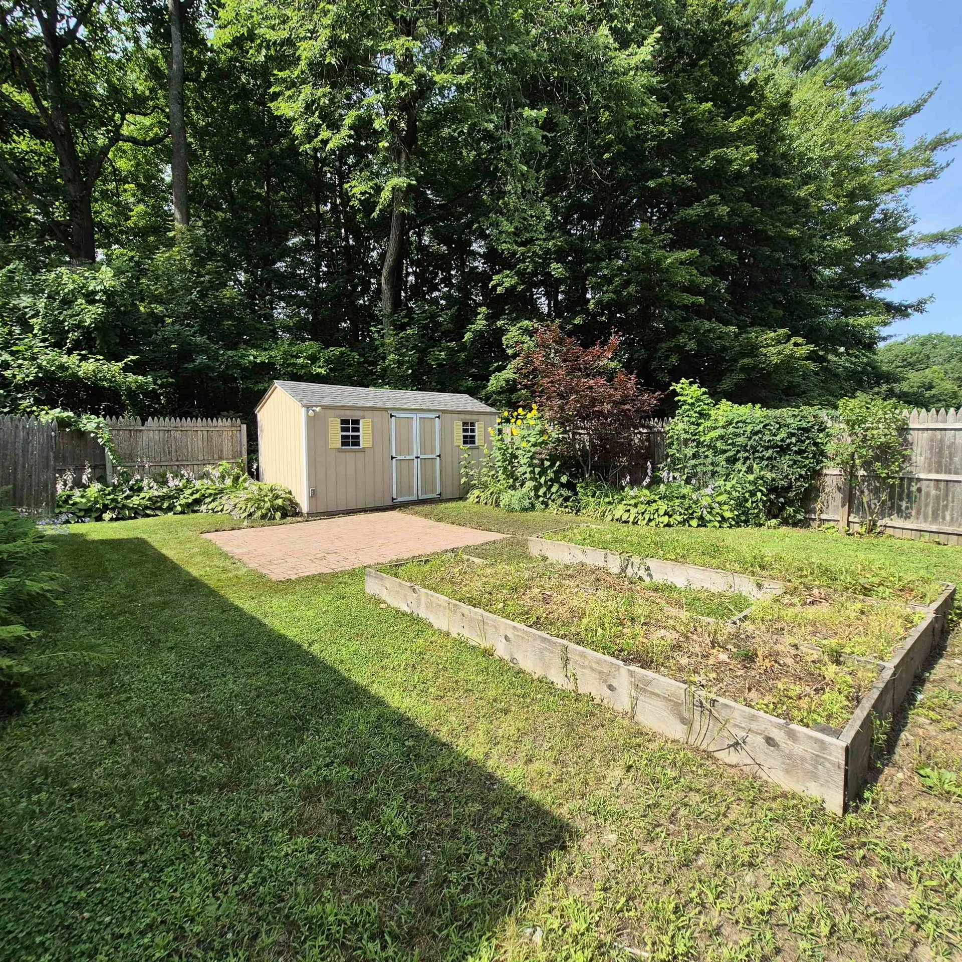 20 Bay Street Claremont NH 03743
