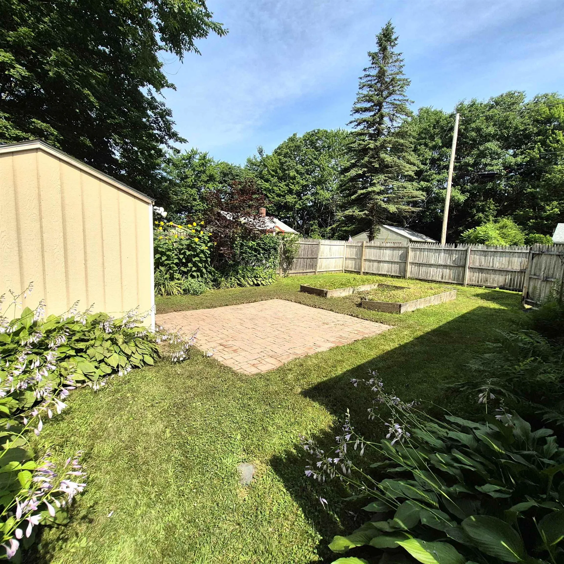 20 Bay Street Claremont NH 03743