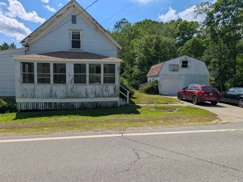 226 Charles Street Farmington NH 03835
