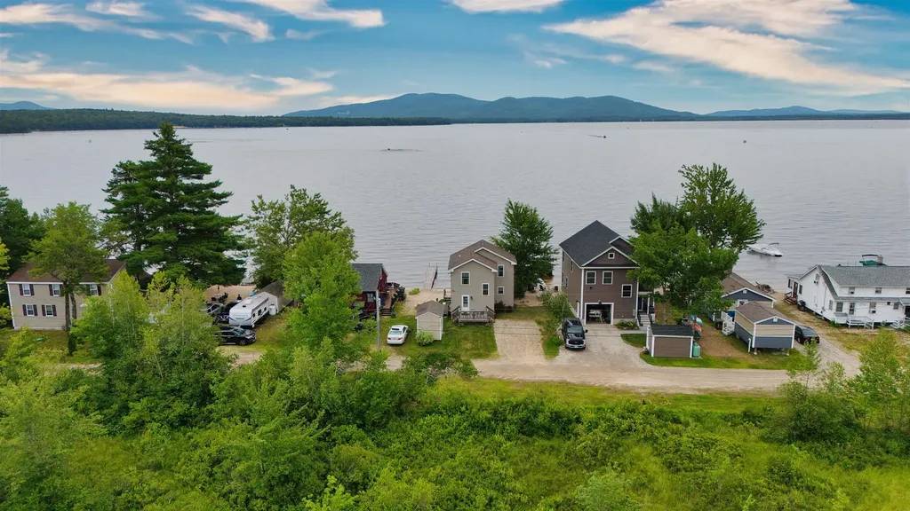 30 Danville Road Ossipee NH 03814