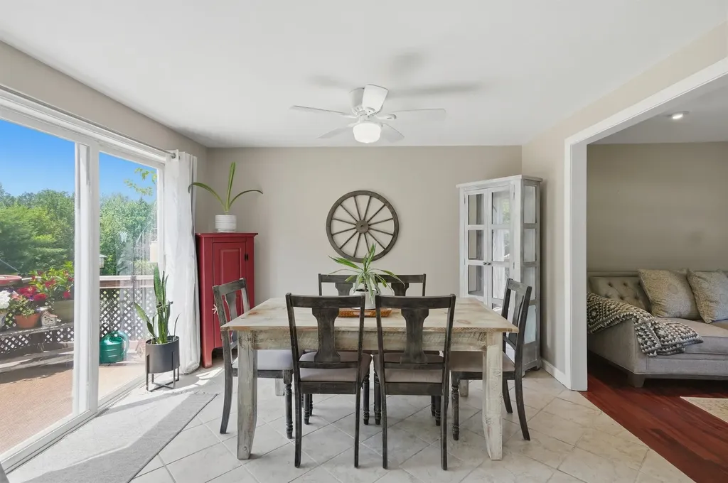 36 Scott Lane Sandown NH 03873