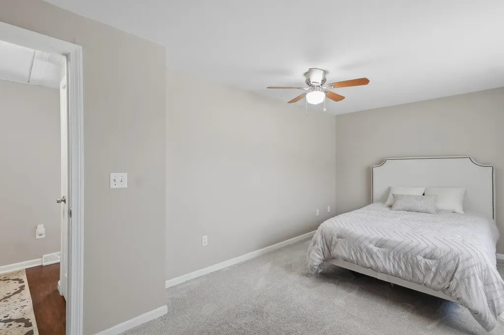 36 Scott Lane Sandown NH 03873