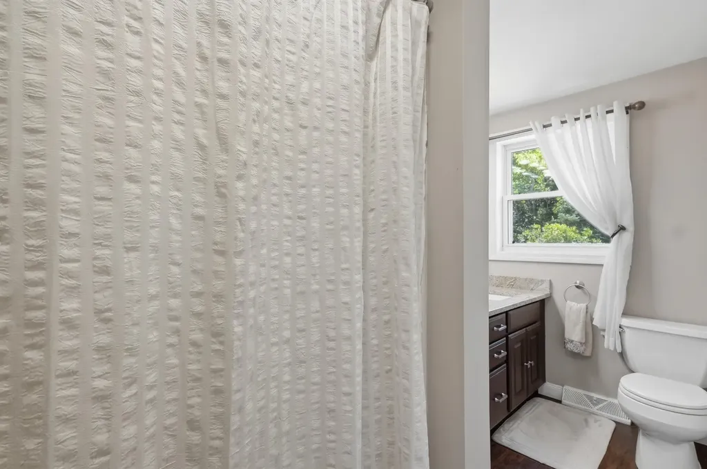 36 Scott Lane Sandown NH 03873