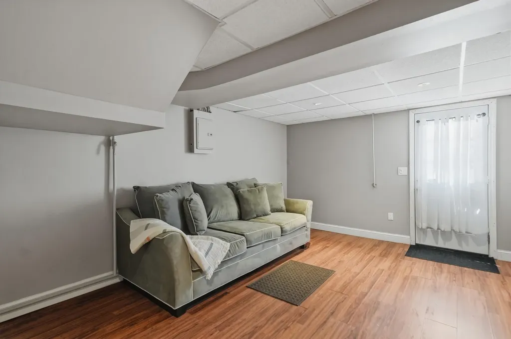 36 Scott Lane Sandown NH 03873