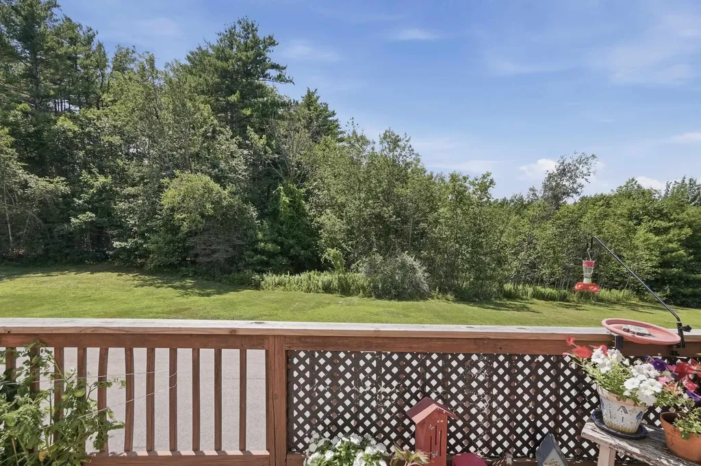 36 Scott Lane Sandown NH 03873