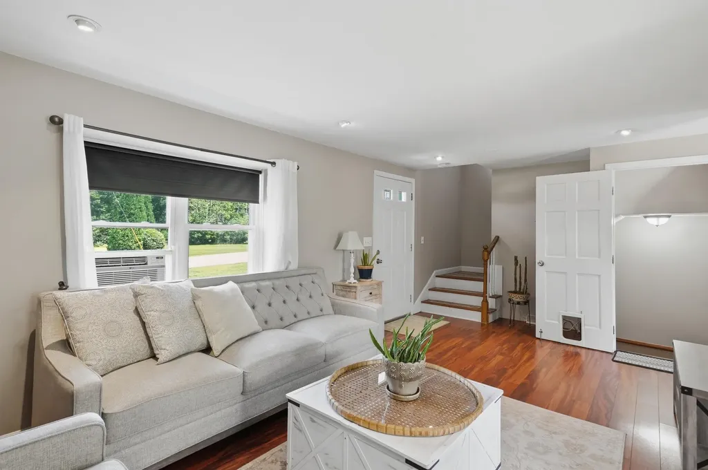 36 Scott Lane Sandown NH 03873
