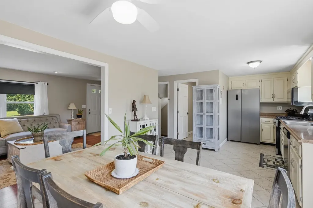 36 Scott Lane Sandown NH 03873