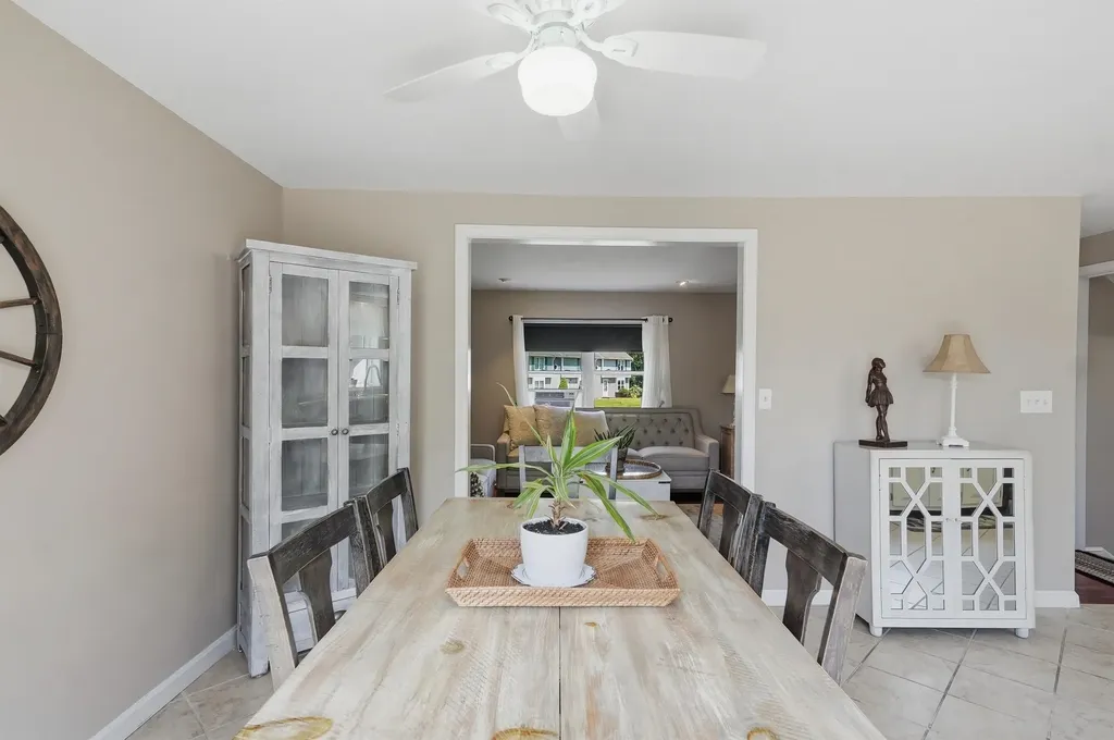 36 Scott Lane Sandown NH 03873