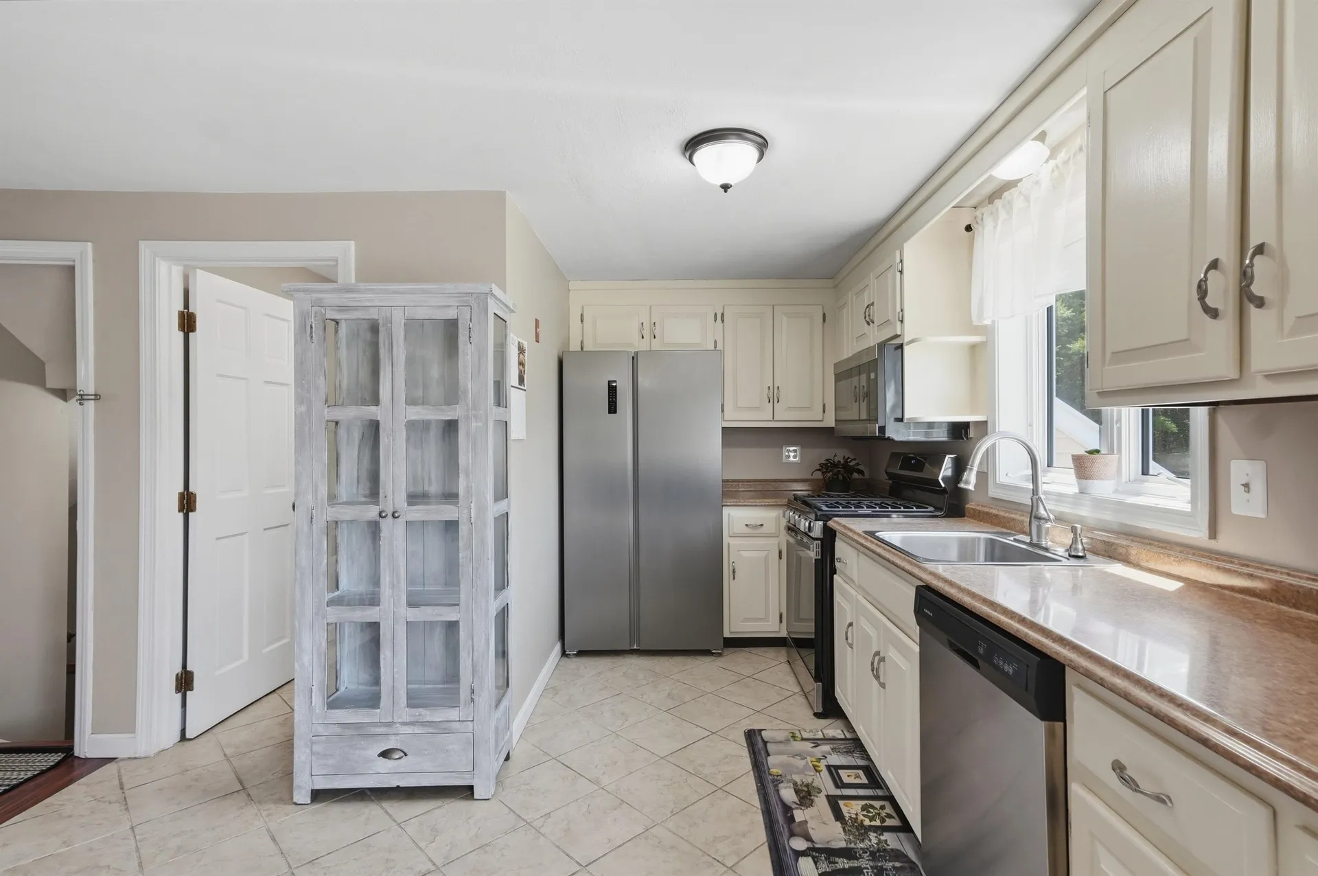 36 Scott Lane Sandown NH 03873