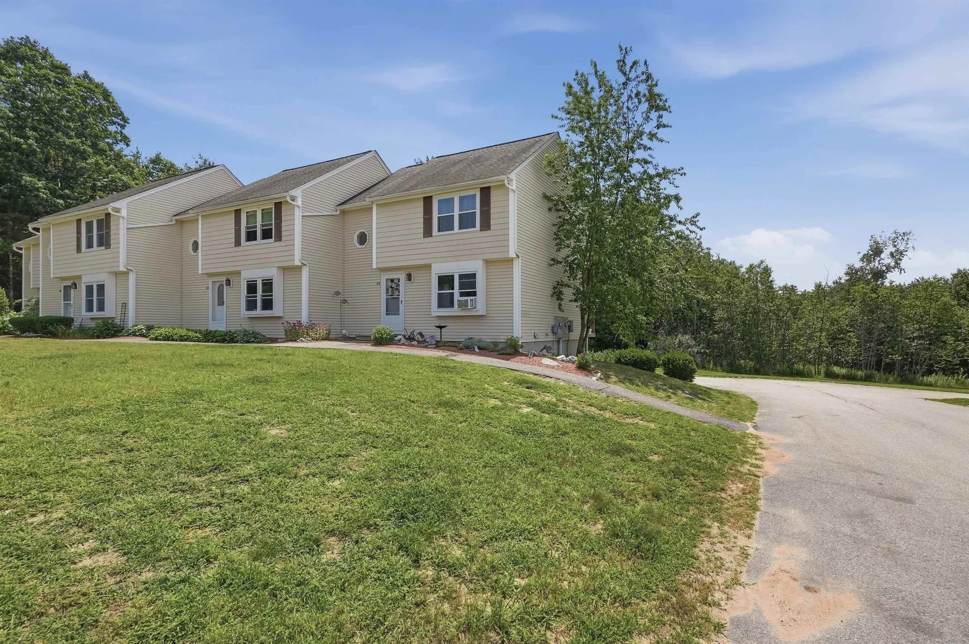 36 Scott Lane Sandown NH 03873