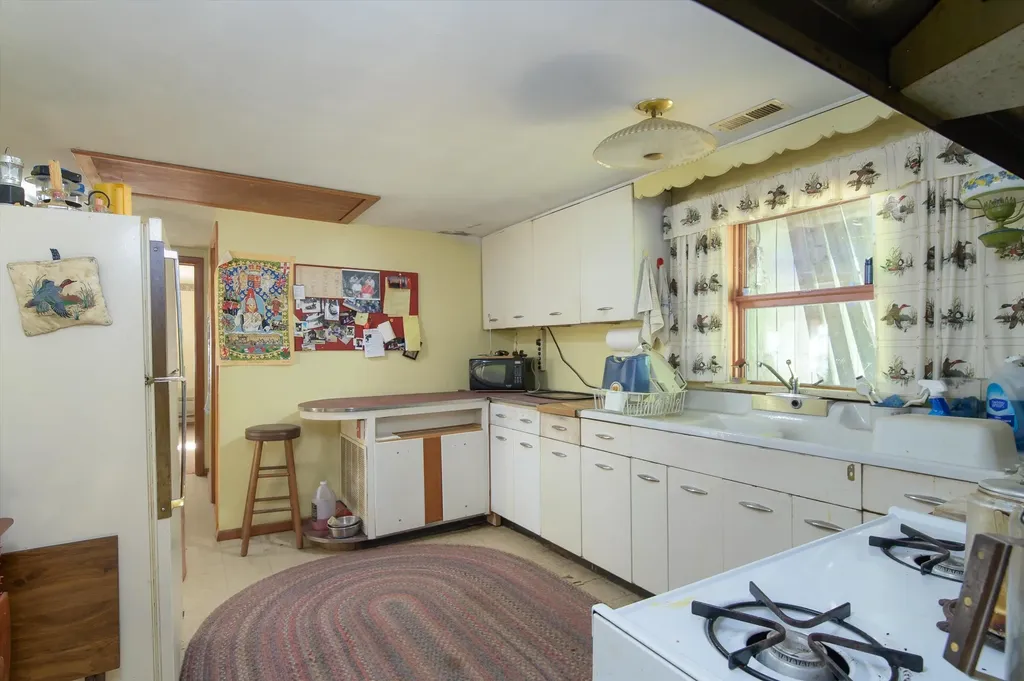 57 Eddy Road Newfane VT 05345
