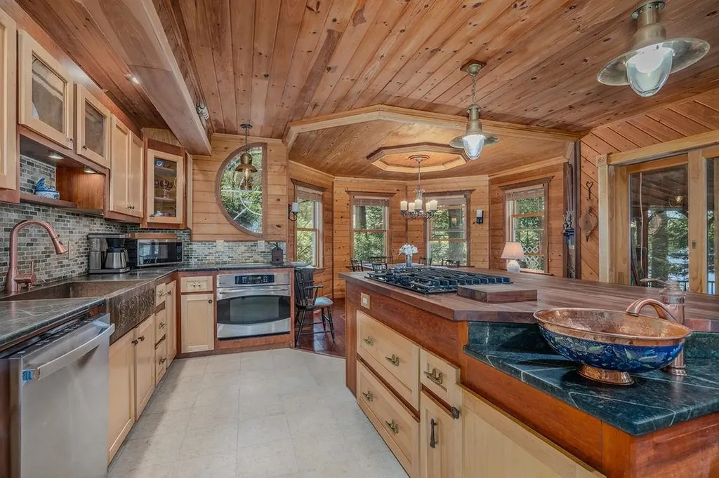 42 Lower Camp Road Northwood NH 03261