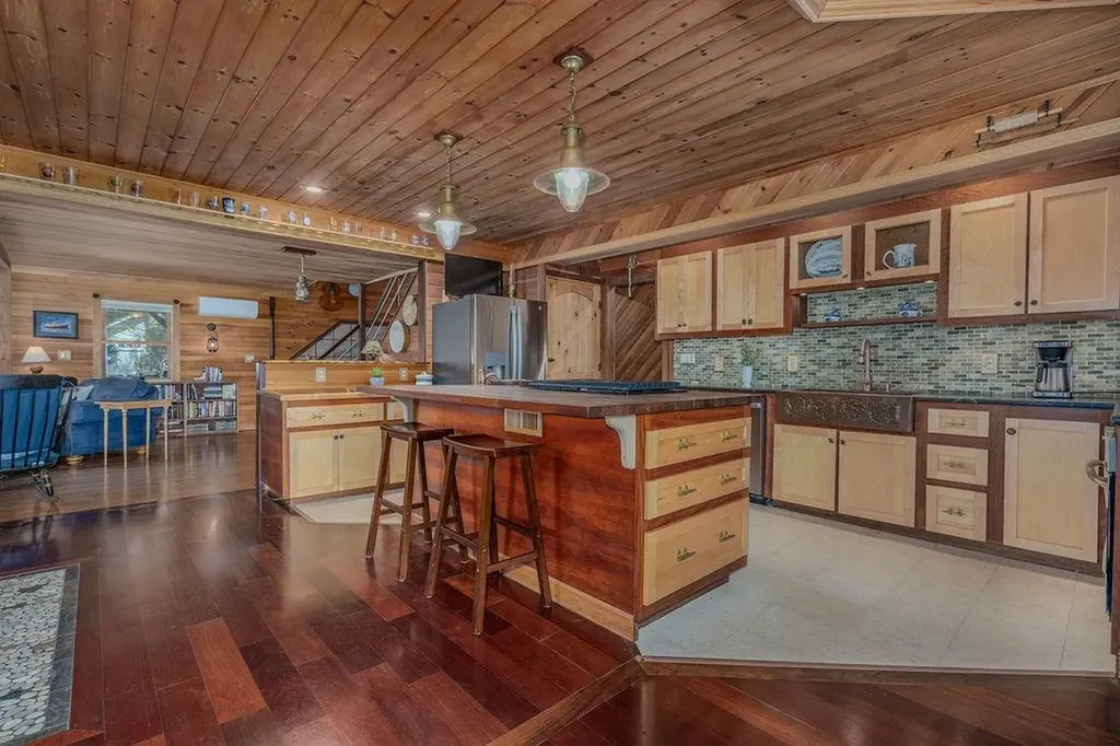42 Lower Camp Road Northwood NH 03261