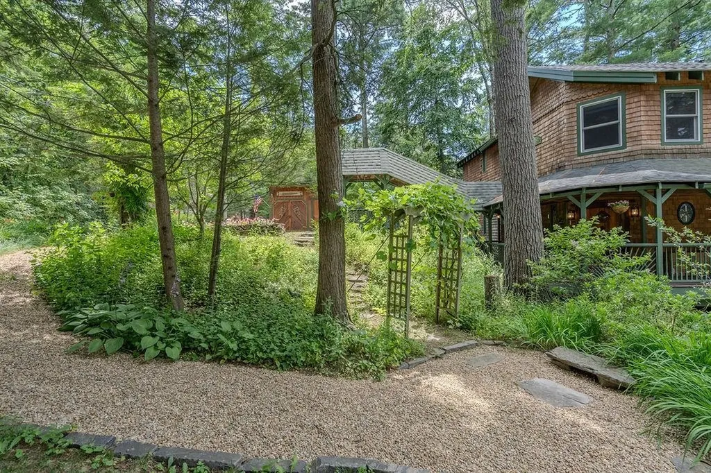 42 Lower Camp Road Northwood NH 03261