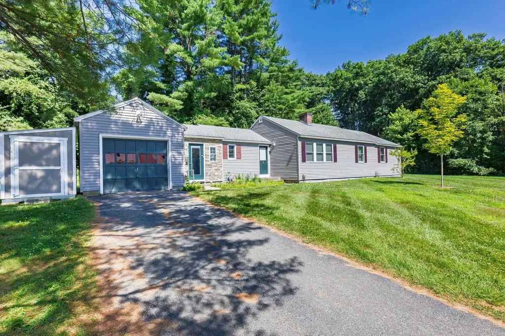 210 Hanover Street Hartford VT 05001