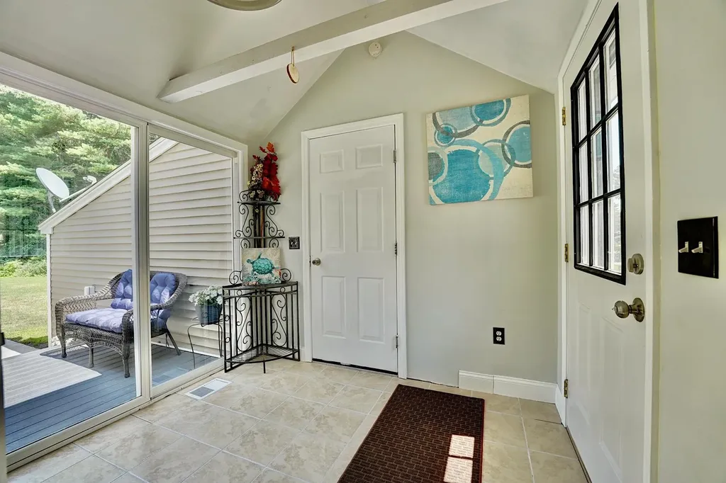 29 Mary Batchelder Road Hampton NH 03842