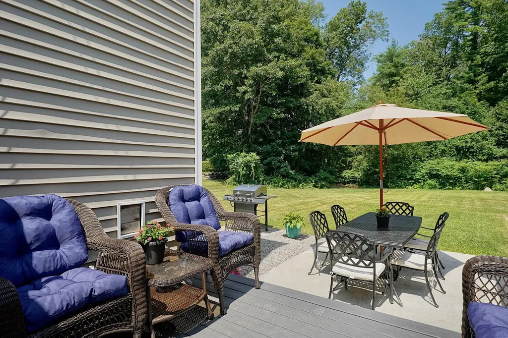 29 Mary Batchelder Road Hampton NH 03842
