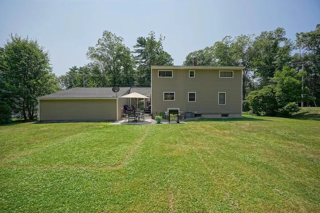 29 Mary Batchelder Road Hampton NH 03842