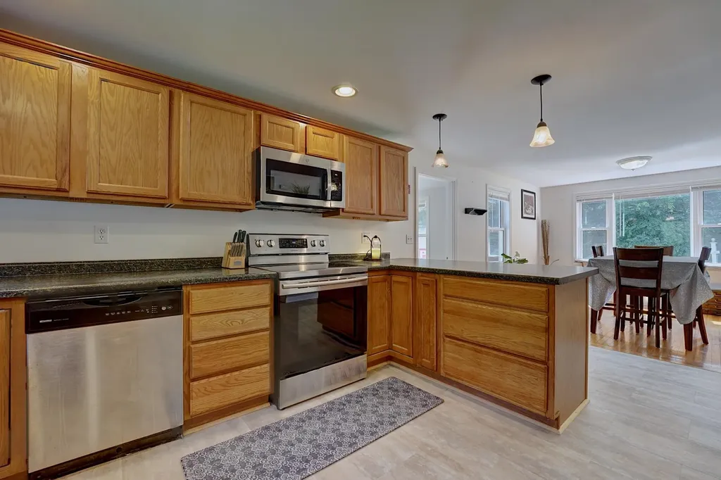 29 Mary Batchelder Road Hampton NH 03842