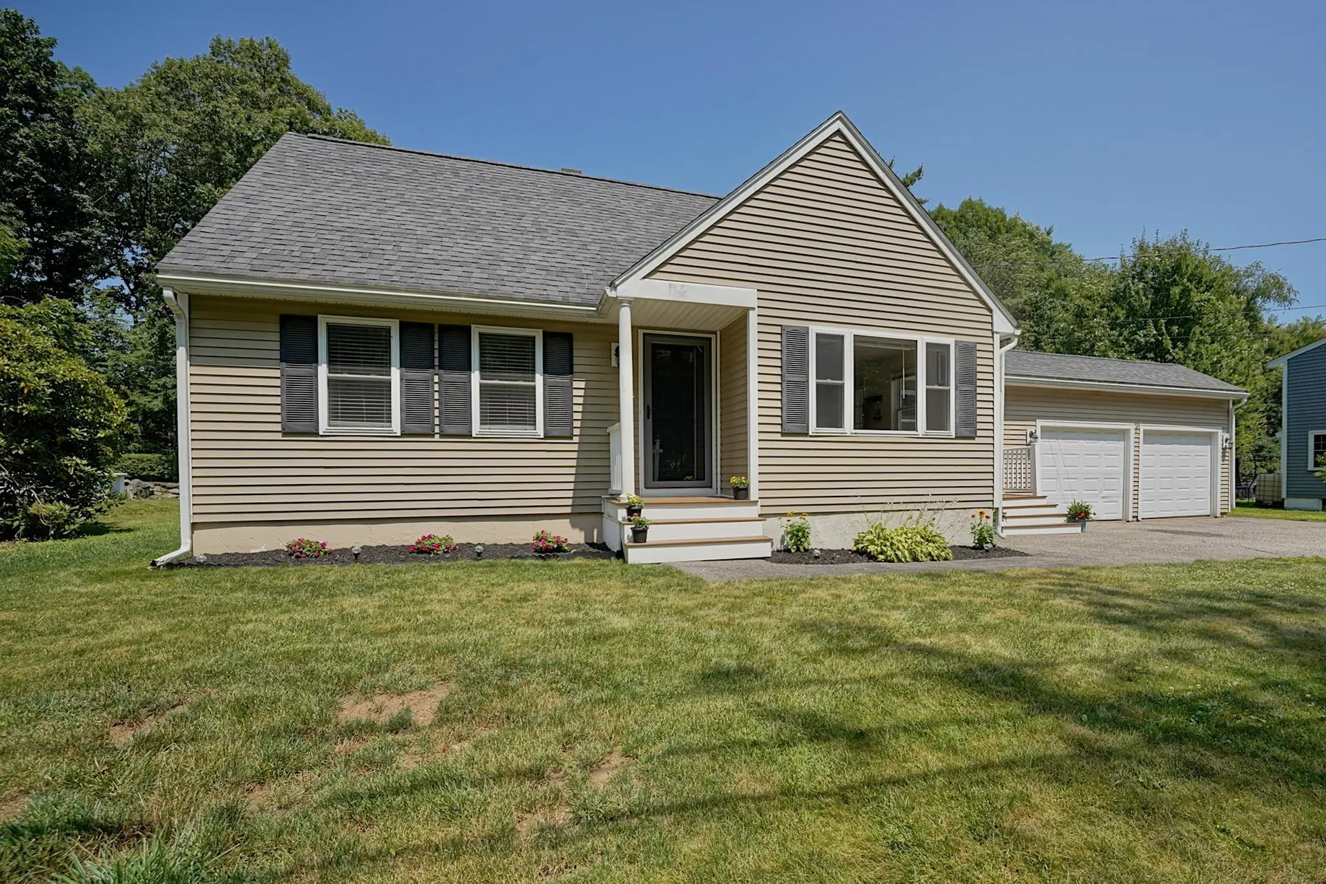 29 Mary Batchelder Road Hampton NH 03842