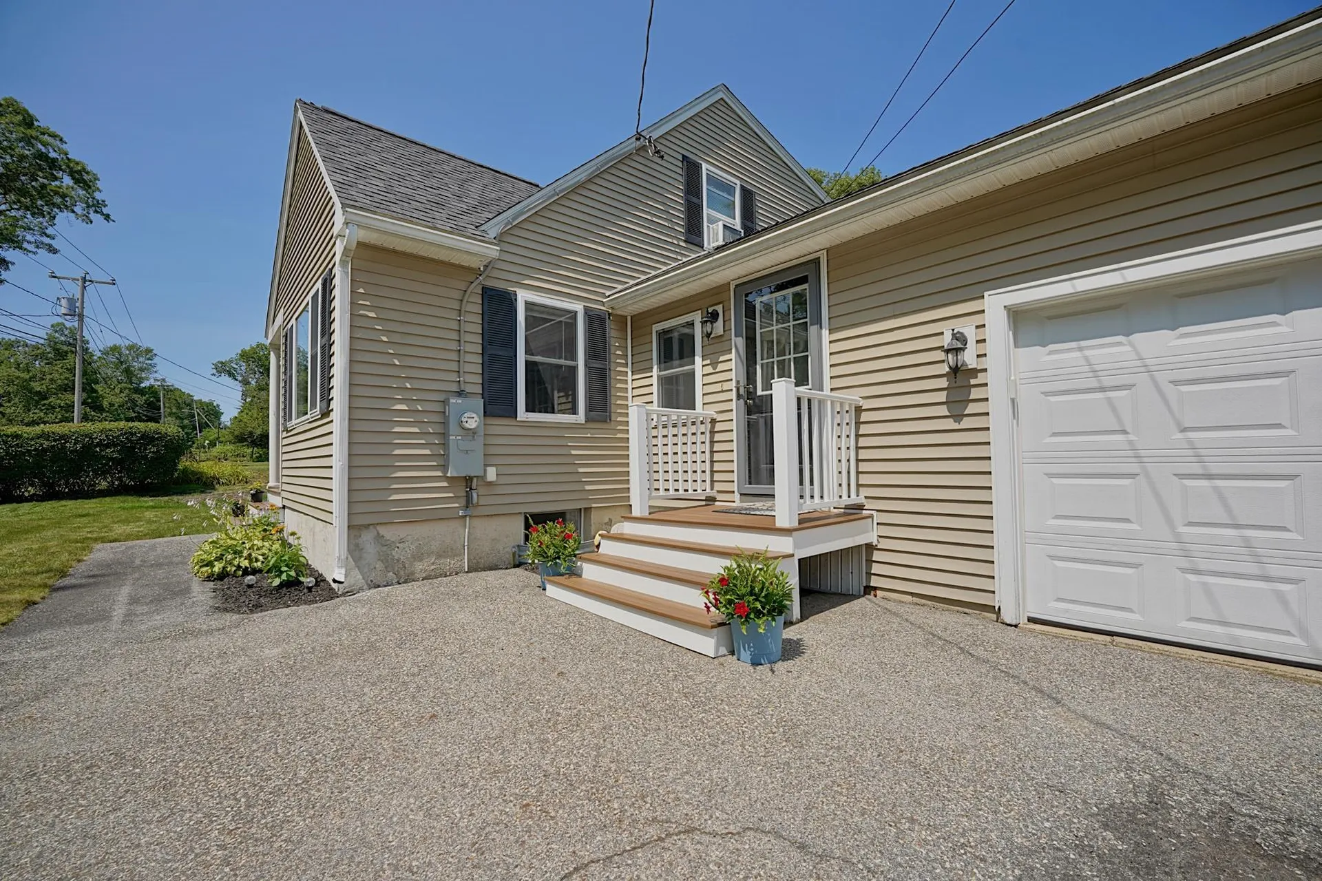 29 Mary Batchelder Road Hampton NH 03842