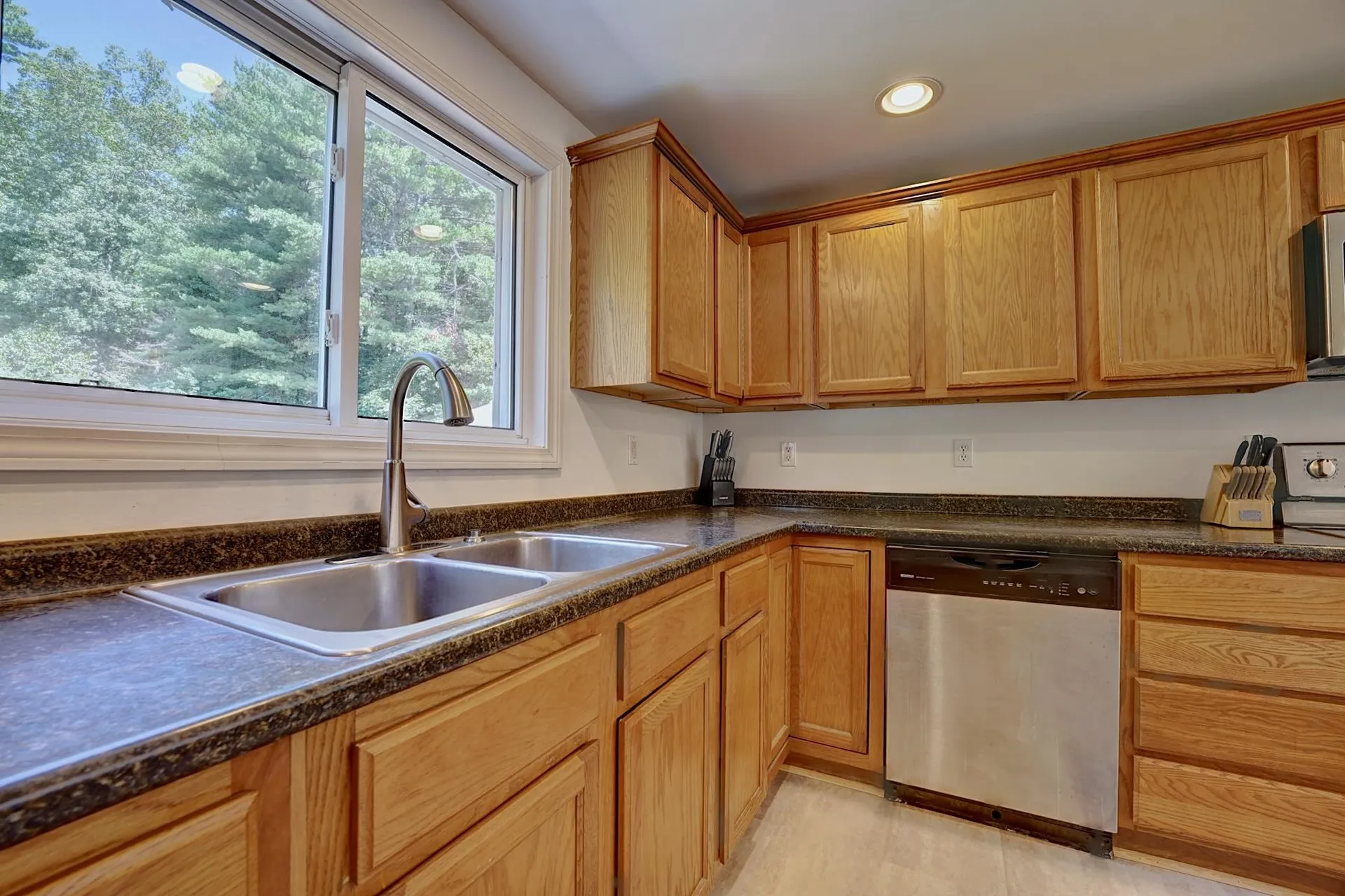29 Mary Batchelder Road Hampton NH 03842