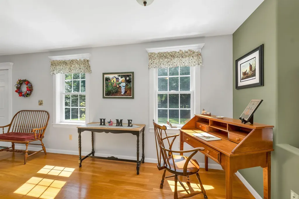 52 Riverdale Road New Boston NH 03070