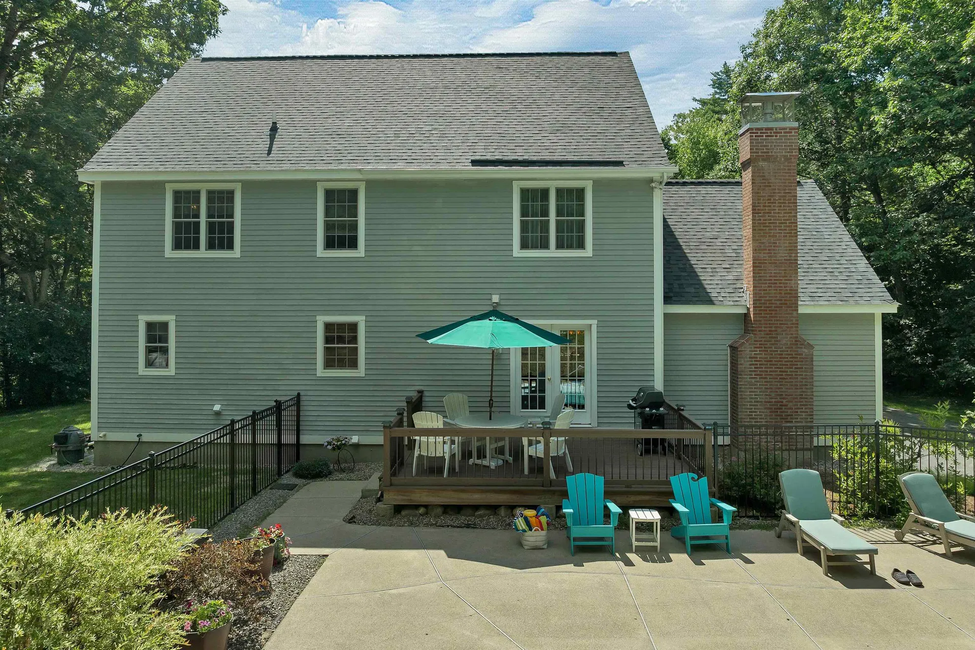 52 Riverdale Road New Boston NH 03070