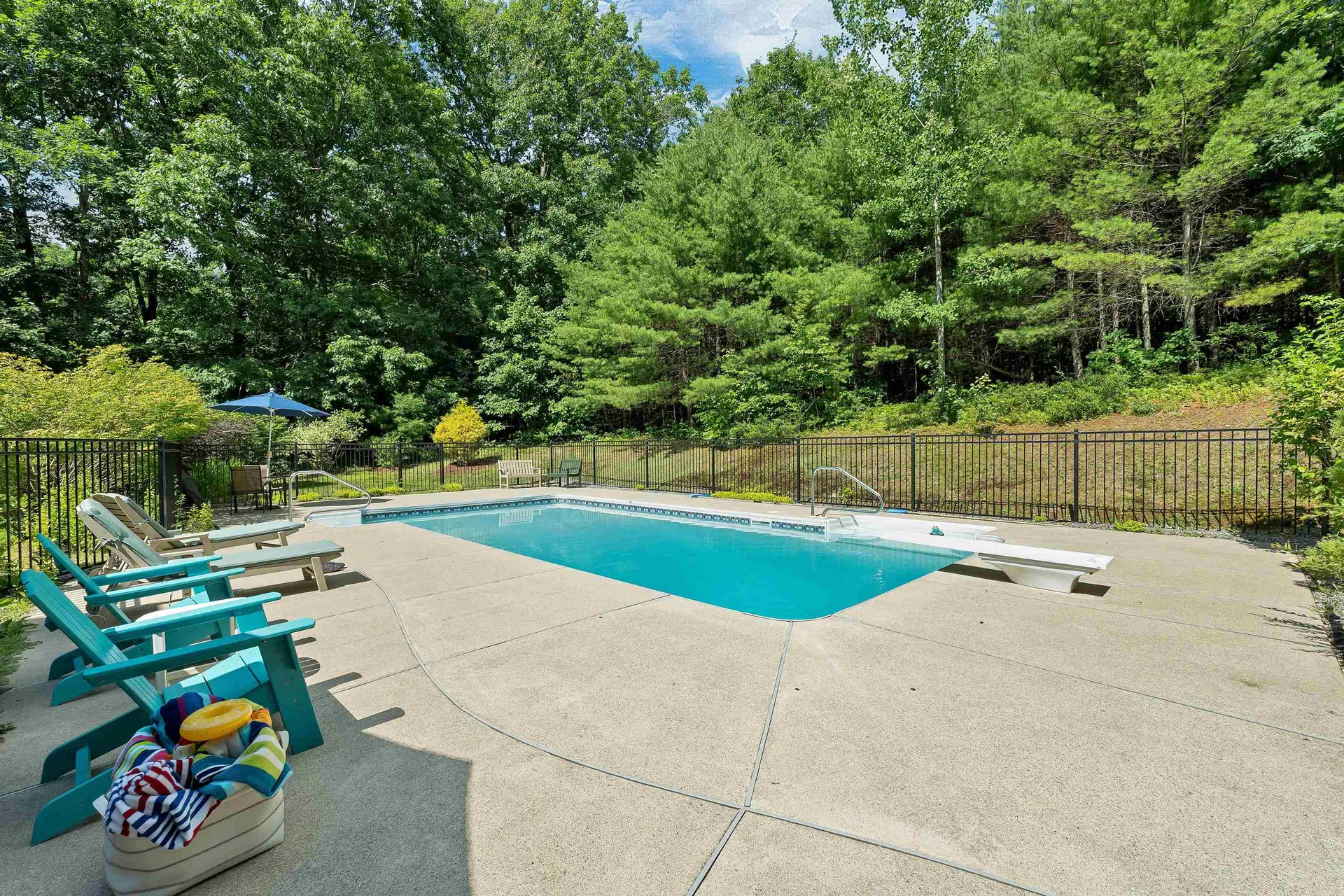 52 Riverdale Road New Boston NH 03070