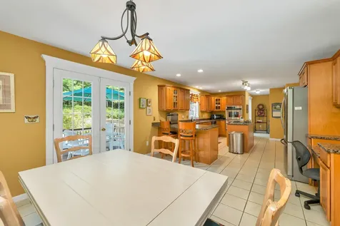 52 Riverdale Road New Boston NH 03070