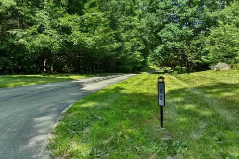 52 Riverdale Road New Boston NH 03070
